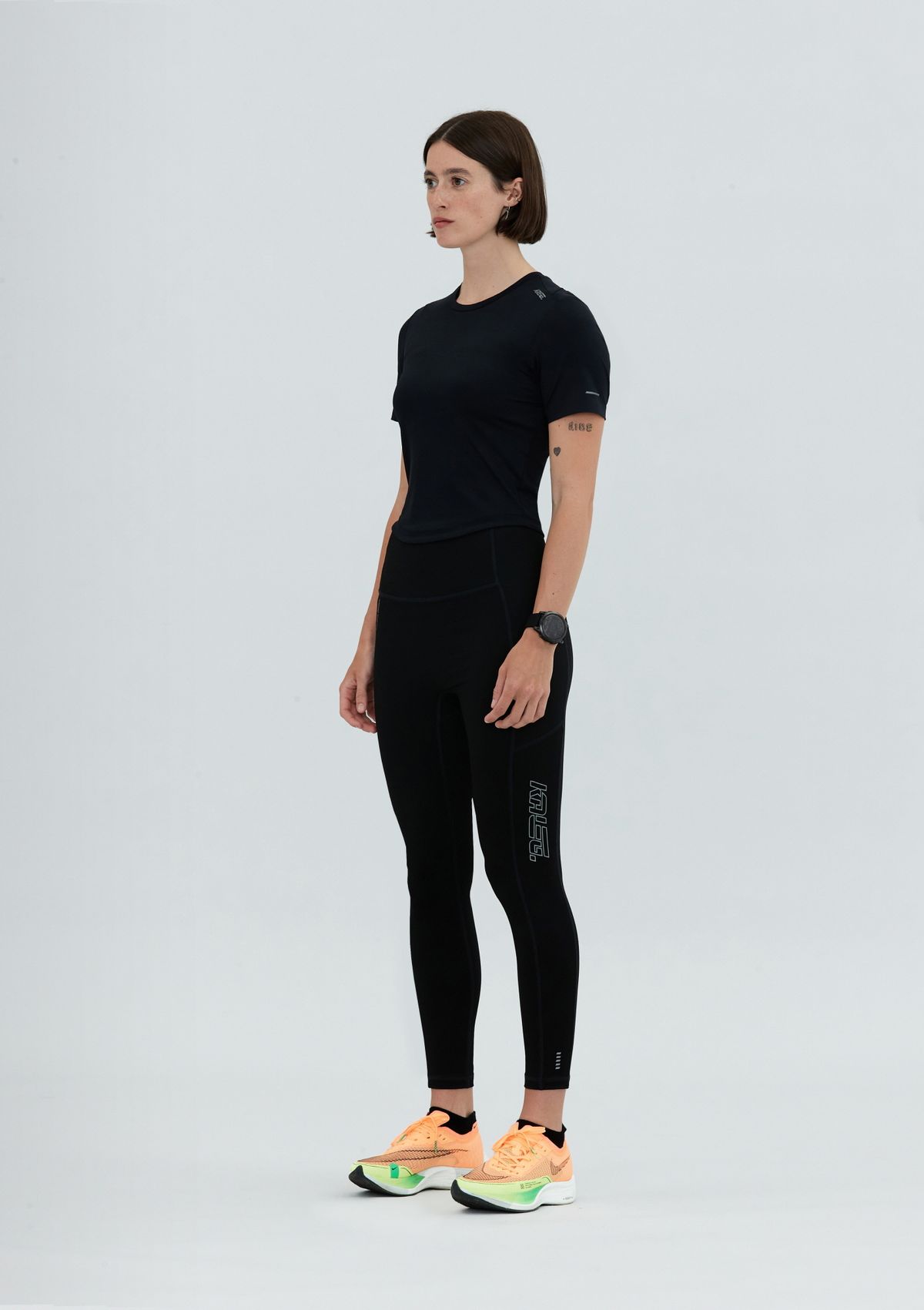 칼렉(KALEG) WOMENS BALANCE T SHIRTS/BLACK