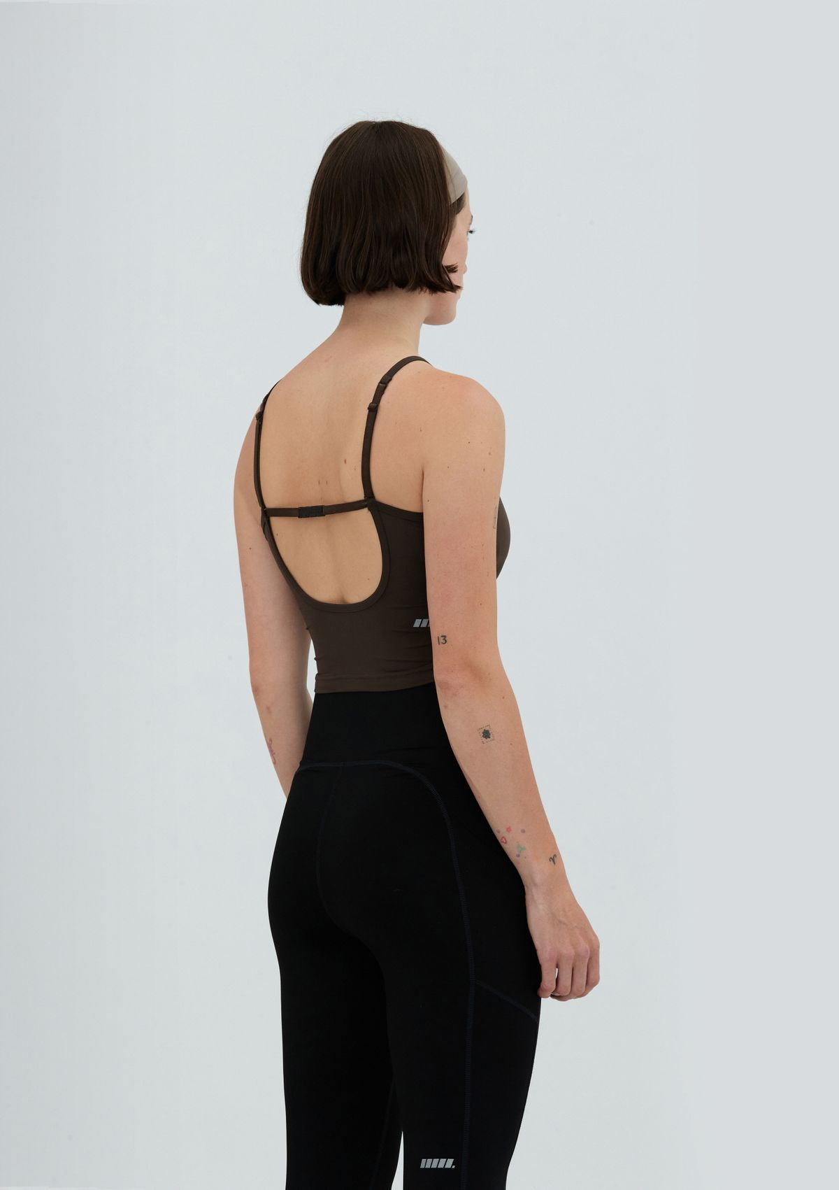 칼렉(KALEG) WOMENS BALANCE TANK TOP/DARK BROWN