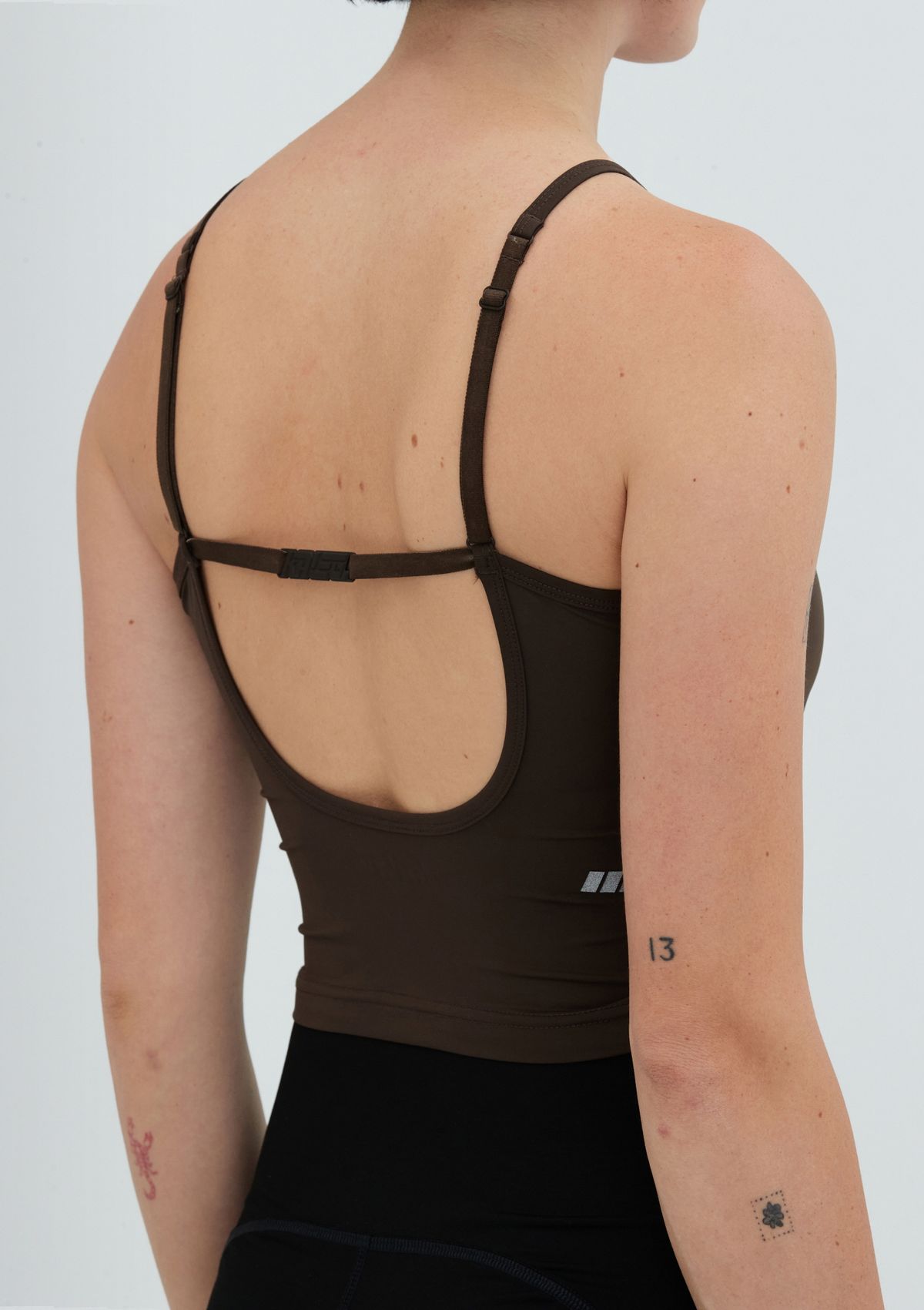 칼렉(KALEG) WOMENS BALANCE TANK TOP/DARK BROWN