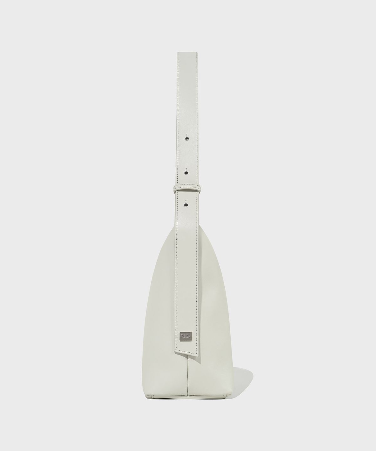 오브젝트 뮤지엄(OBJECT MUSEUM) Slack bag WHITE