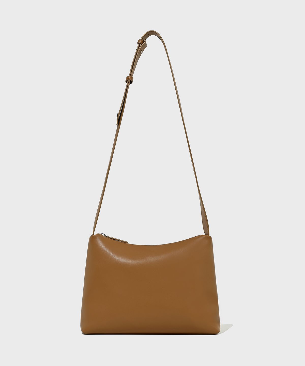 오브젝트 뮤지엄(OBJECT MUSEUM) Slack bag CAMEL