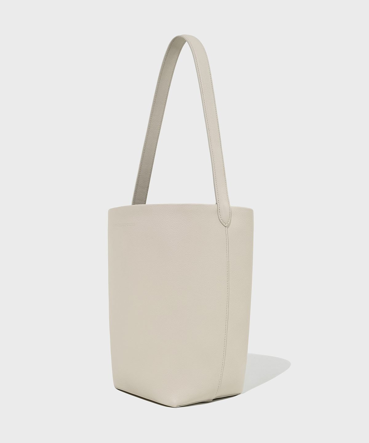 오브젝트 뮤지엄(OBJECT MUSEUM) Sally bucket bag WHITE