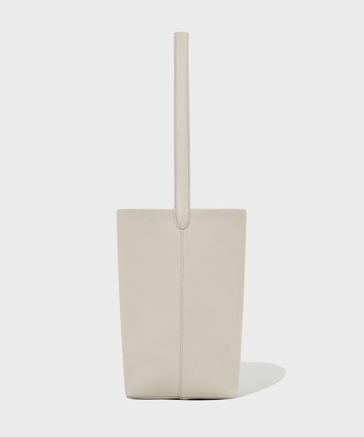 오브젝트 뮤지엄(OBJECT MUSEUM) Sally bucket bag WHITE