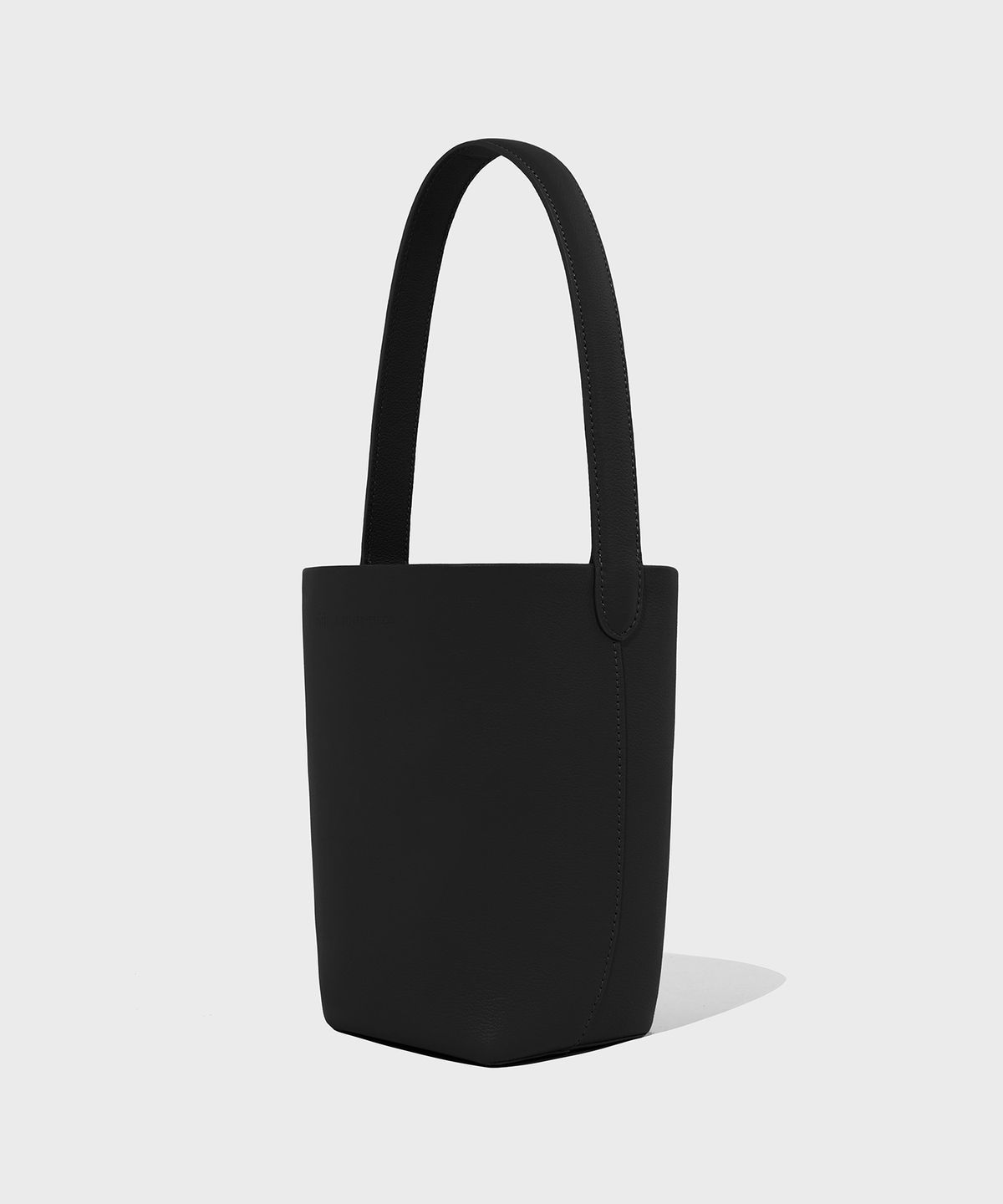 오브젝트 뮤지엄(OBJECT MUSEUM) Sally mini bucket bag BLACK