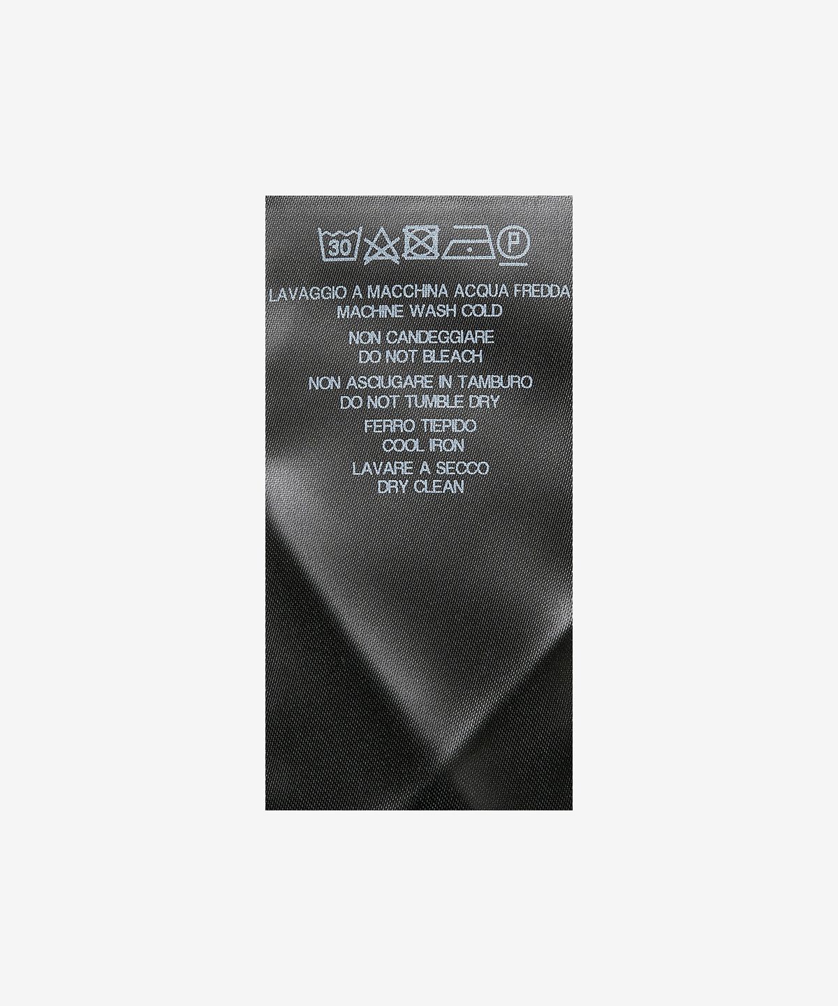 라프시몬스(RAF SIMONS) 백 버튼 핏 원피스 - 블랙 / 231W4640099