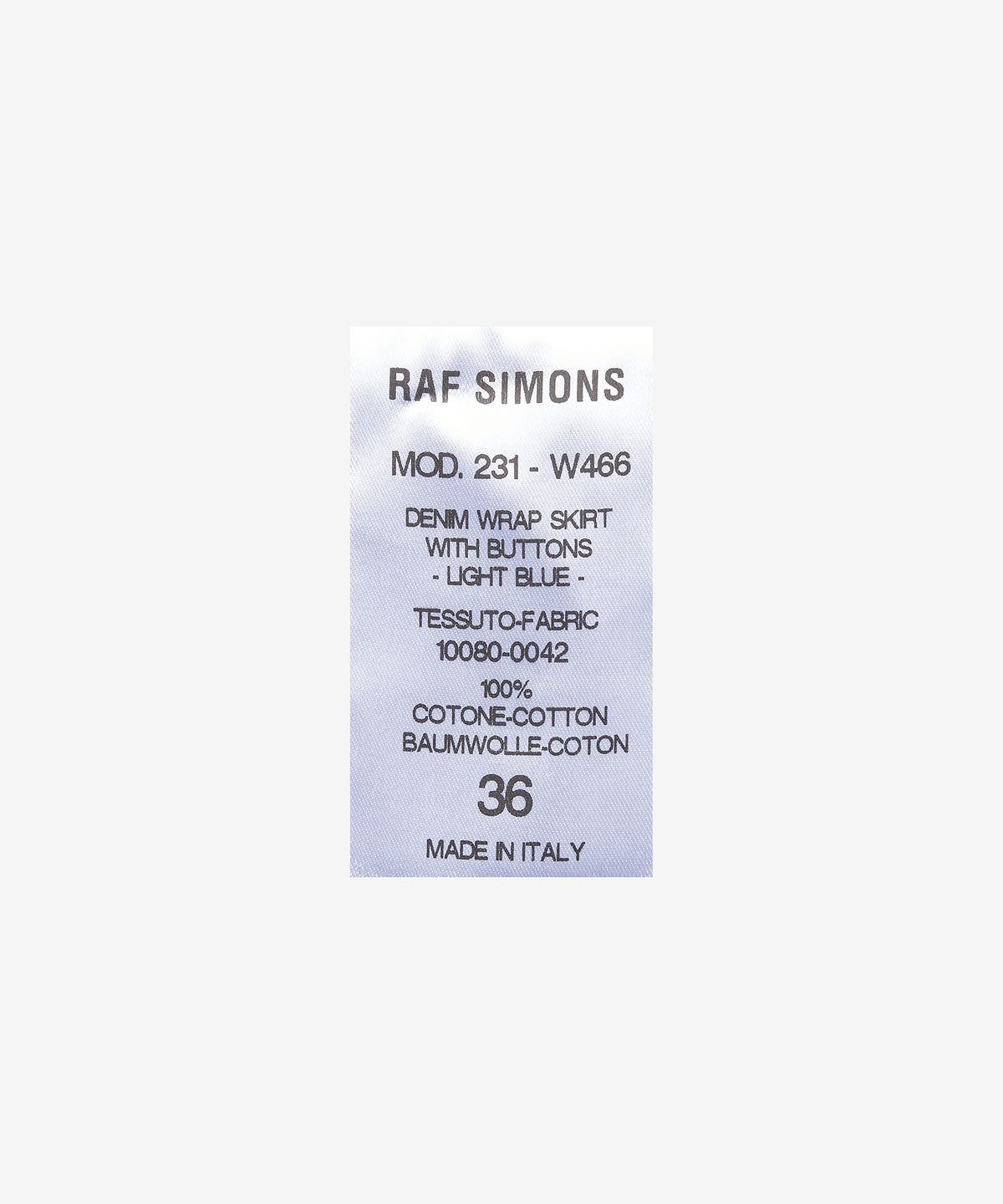 라프시몬스(RAF SIMONS) 랩 버튼 데님 스커트 - 라이트 블루 / 231W4660042