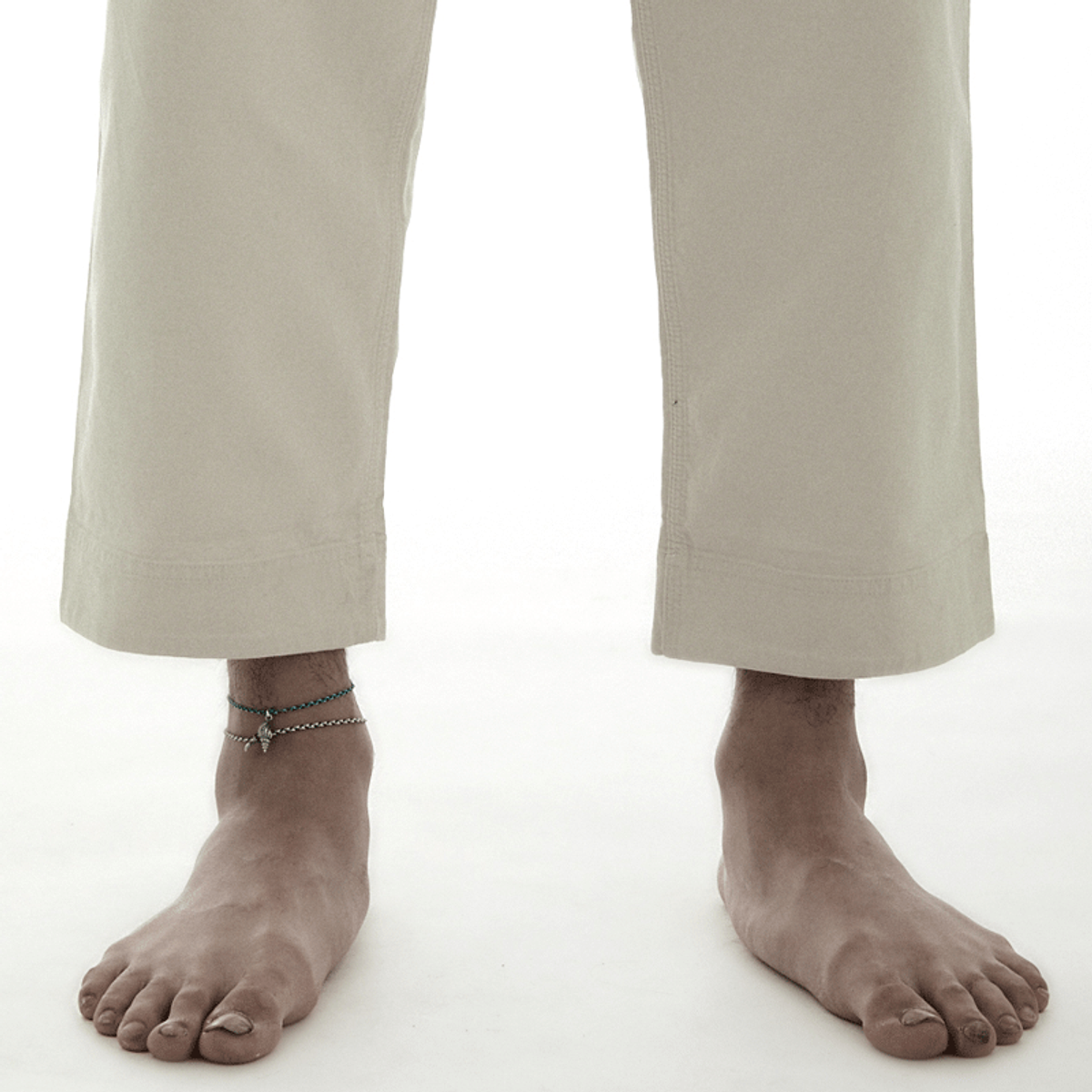 하카블랙스(HAKKABLACKS) Mini Shell Anklet (White-Black)