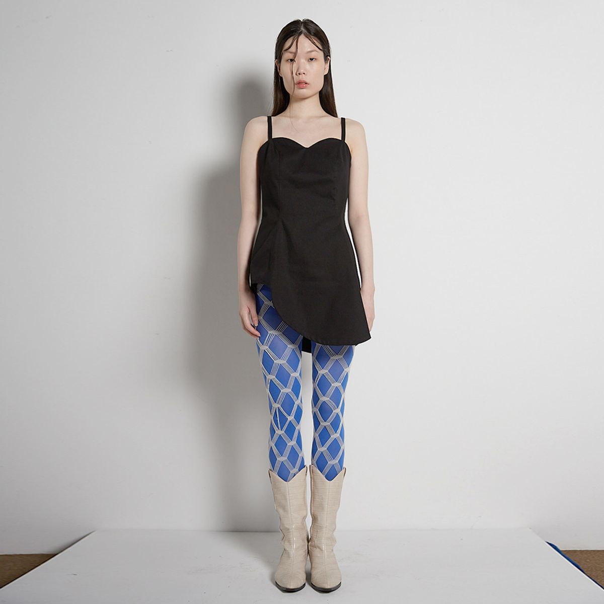 아이디얼리스트(IDEALIST) 비정형 탑_블랙 ATYPICAL TOP BLACK