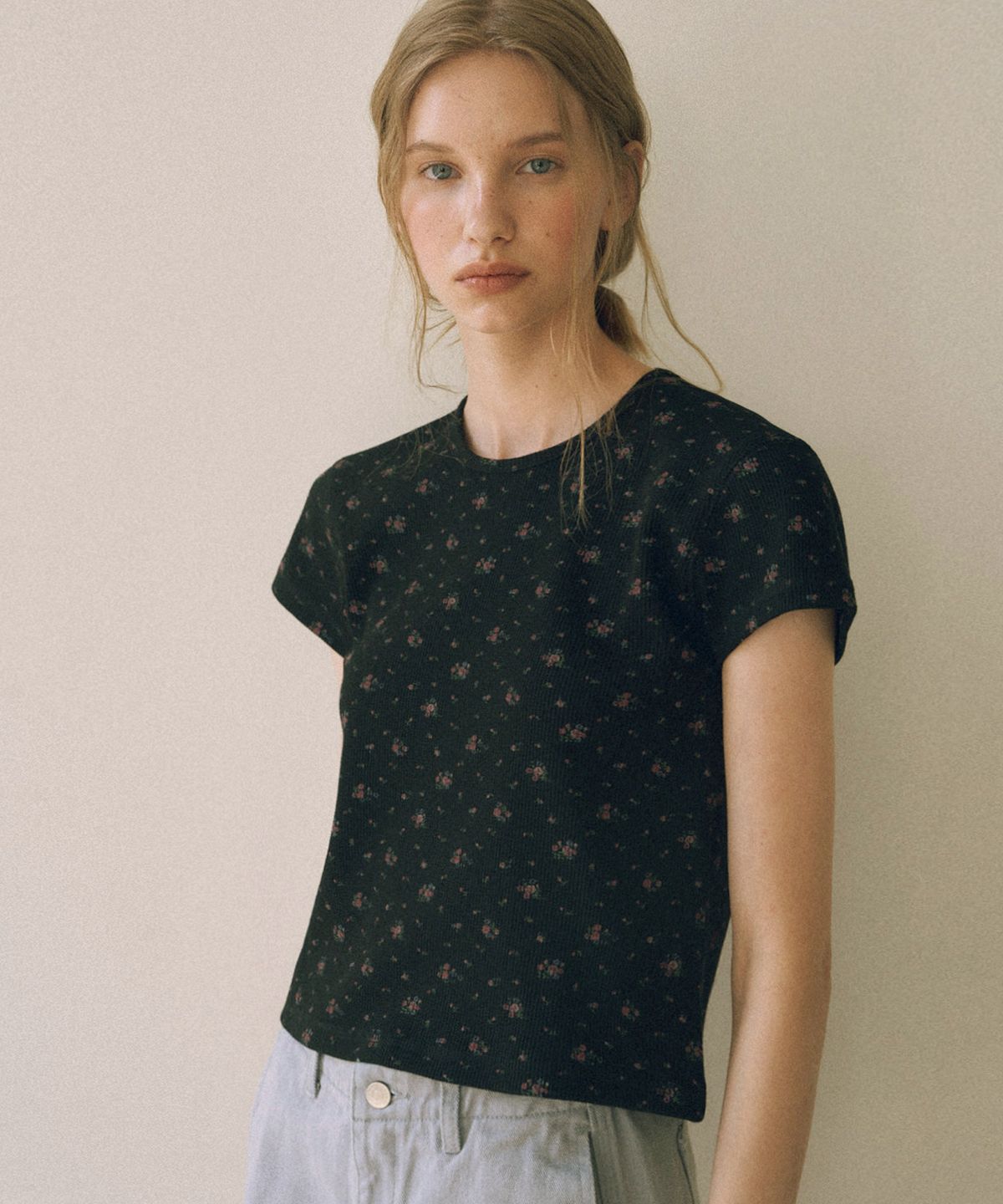 유라고(URAGO) Flower waffle t-shirt