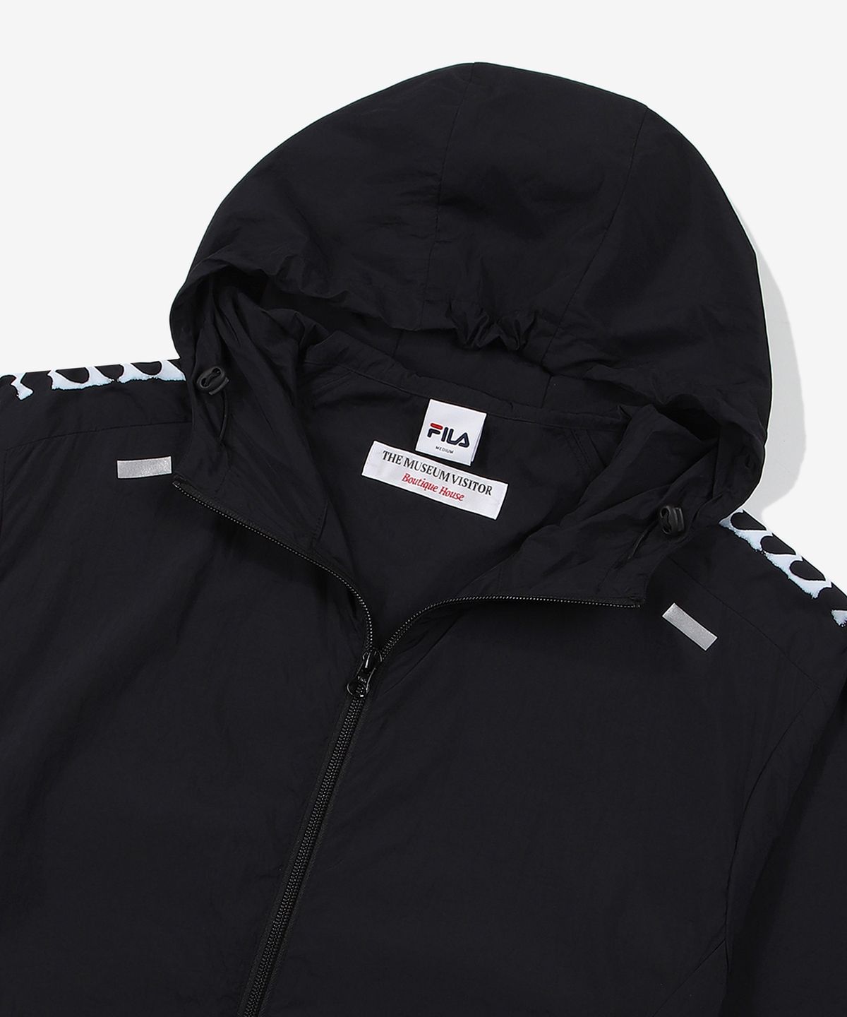 휠라(FILA) FILA  X THE MUSEUM VISITOR HEART LINE WINDBREAKER (FS2JKF2V01XBLK)