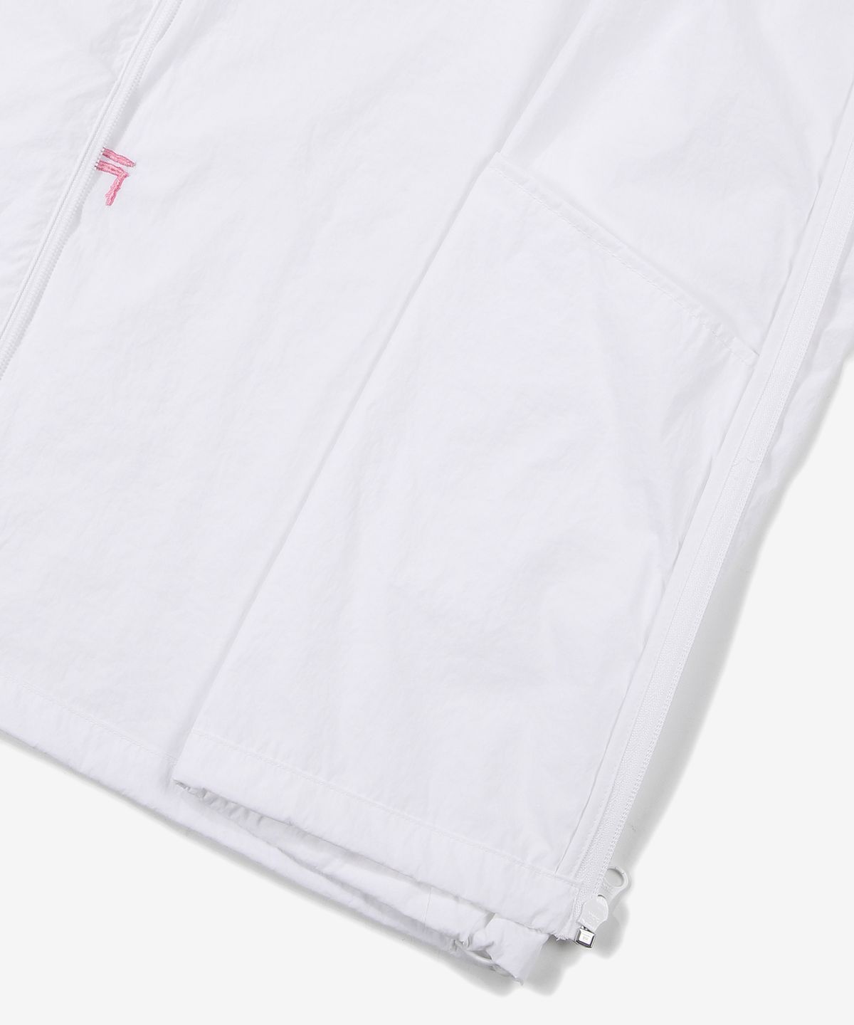 휠라(FILA) FILA  X THE MUSEUM VISITOR HEART LINE WINDBREAKER (FS2JKF2V01XWHI)