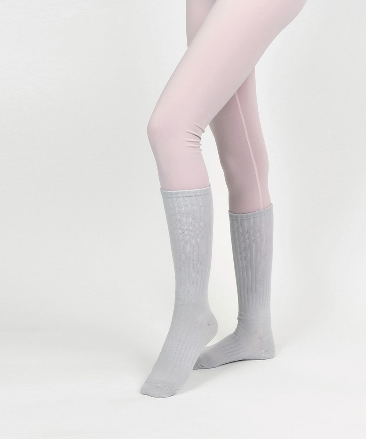 삭스에이(SOCKSA) [2켤레] 에브리 논슬립 파트쿠션 156N 무지 크루 필라테스 긴 양말 7색상