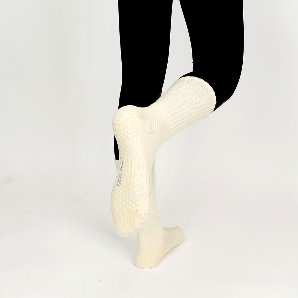 삭스에이(SOCKSA) [2켤레] 에브리 논슬립 파트쿠션 156N 무지 크루 필라테스 긴 양말 7색상