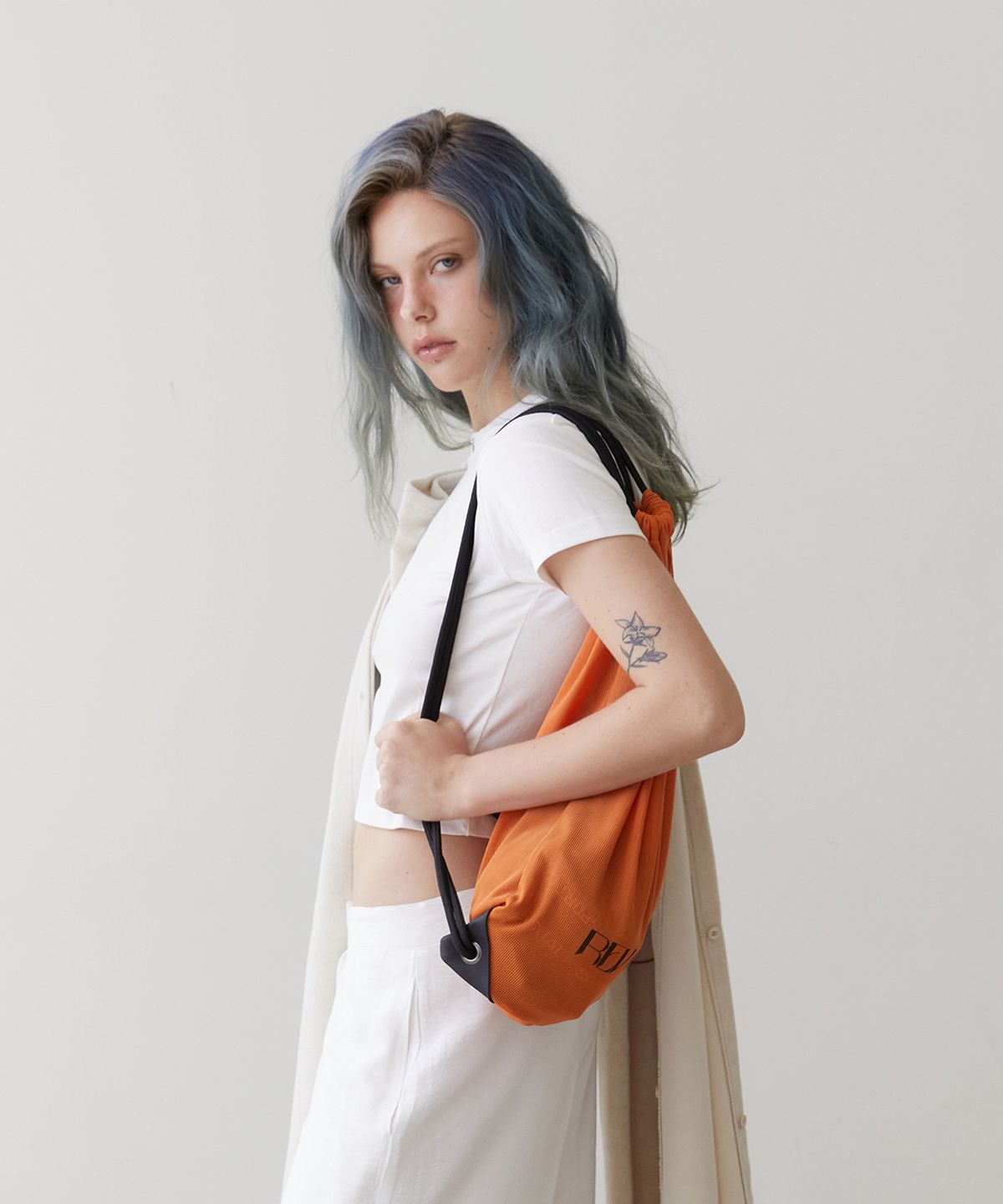 르브아시스(REVOIRSIS) RVIS mesh gymsack orange