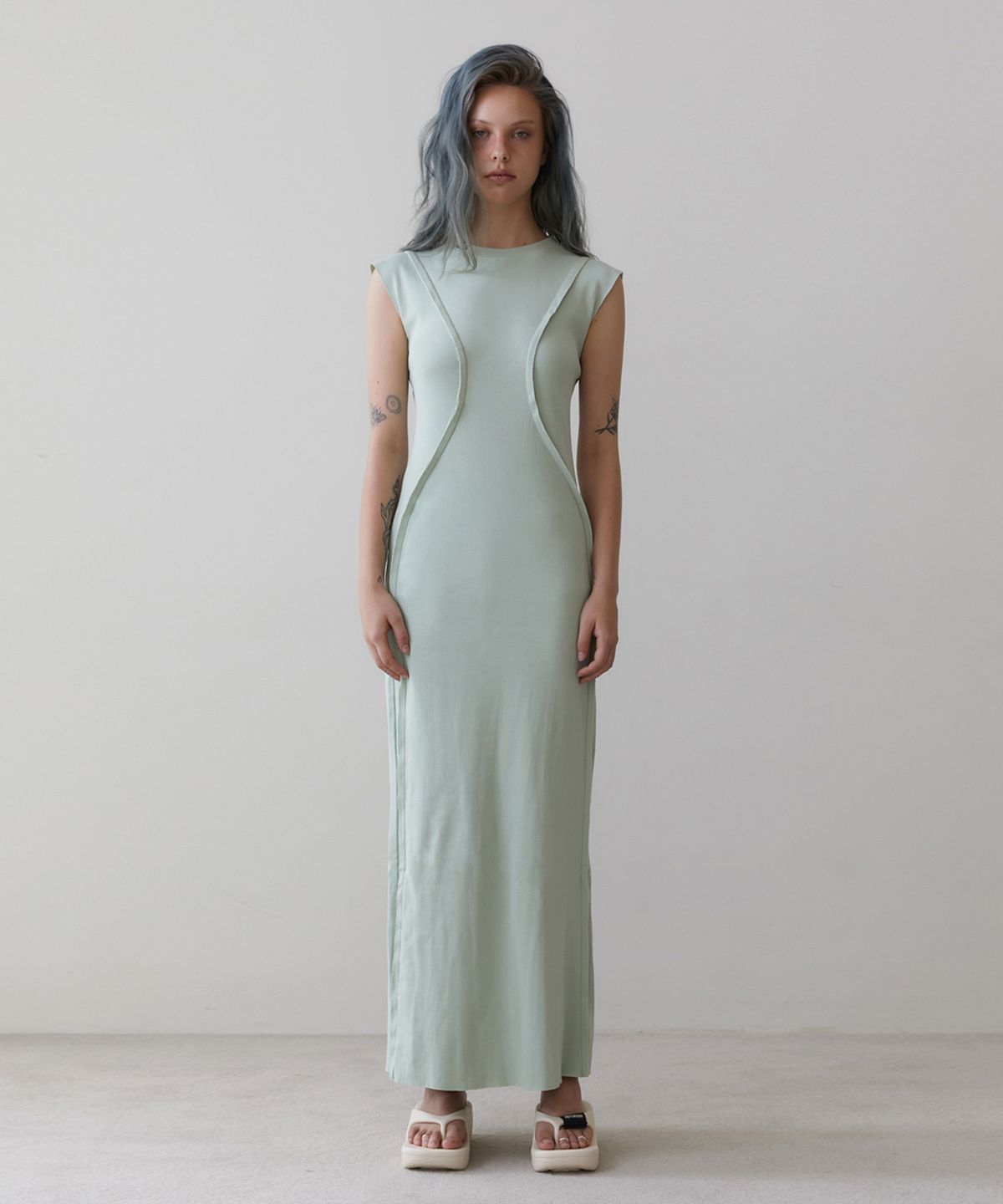 르브아시스(REVOIRSIS) RVIS cutting maxi dresses mint