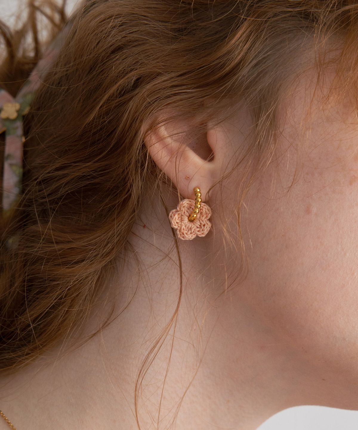 메리모티브(MERRYMOTIVE) Gypsy flower knit earring (4colors)