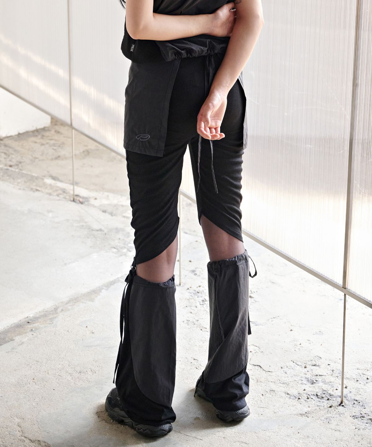 피스메이커(PIECE MAKER) TS NYLON APRON BIKE SHORTS (BLACK)