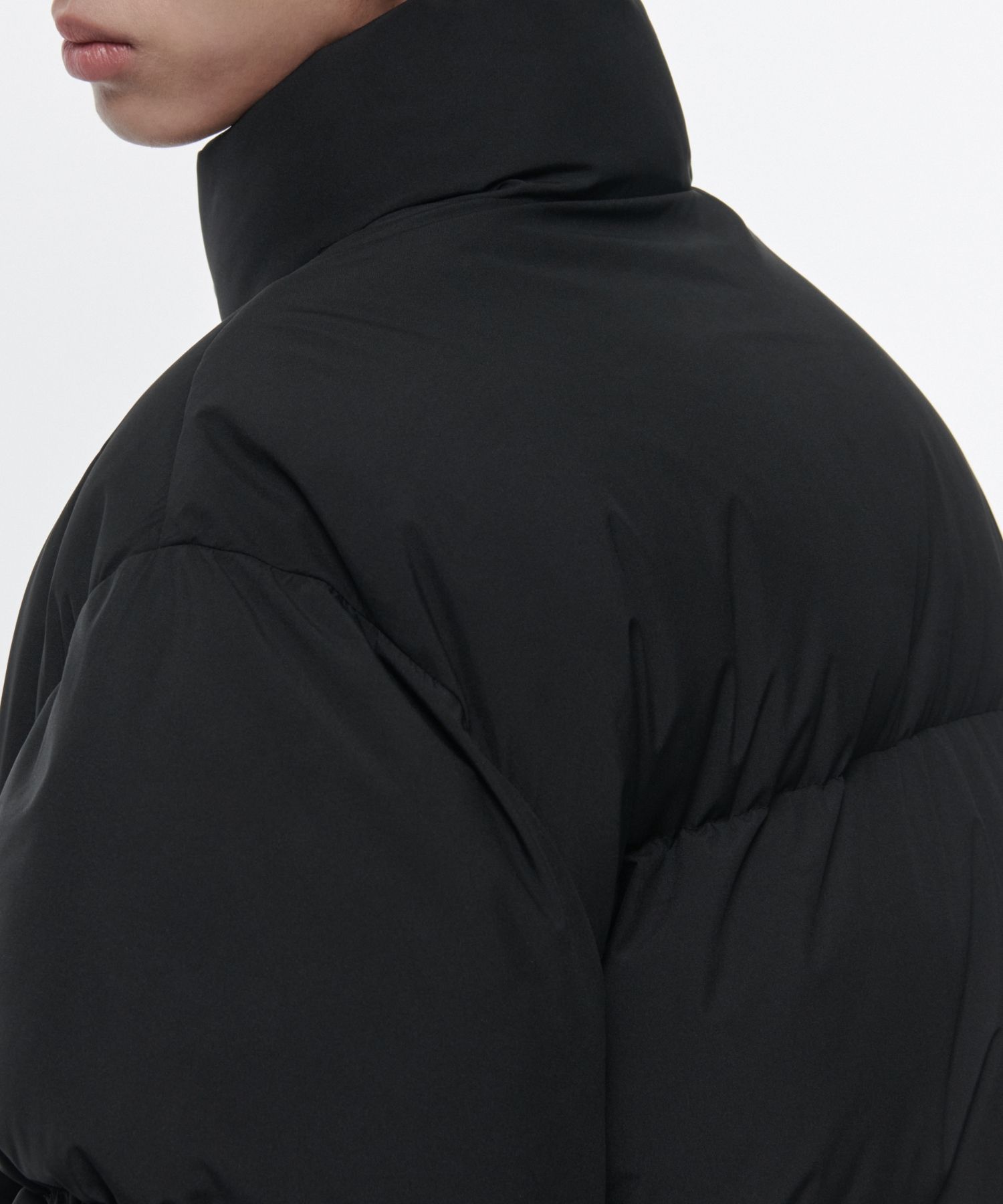 MUSINSA | MUSINSA STANDARD Minimal Hooded Down Short Padding