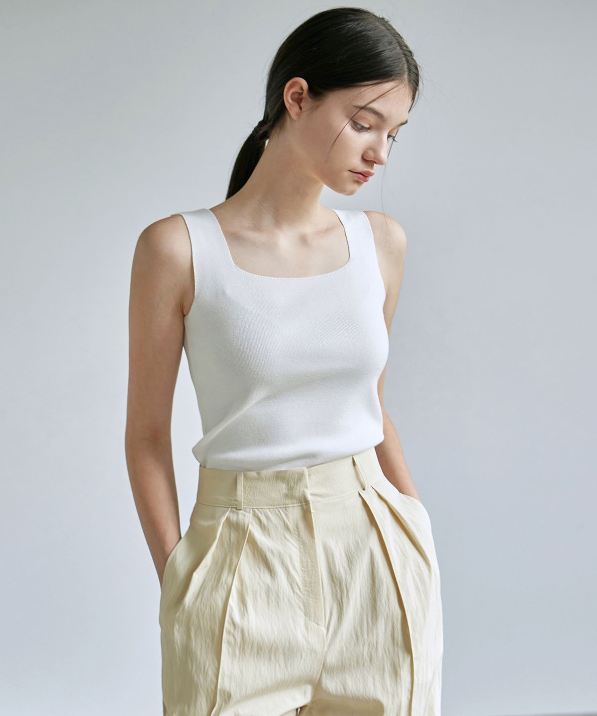 닉앤니콜(NICK&NICOLE) [ESSENTIAL] SQUARE NECK KNIT SLEEVELESS_3PACK