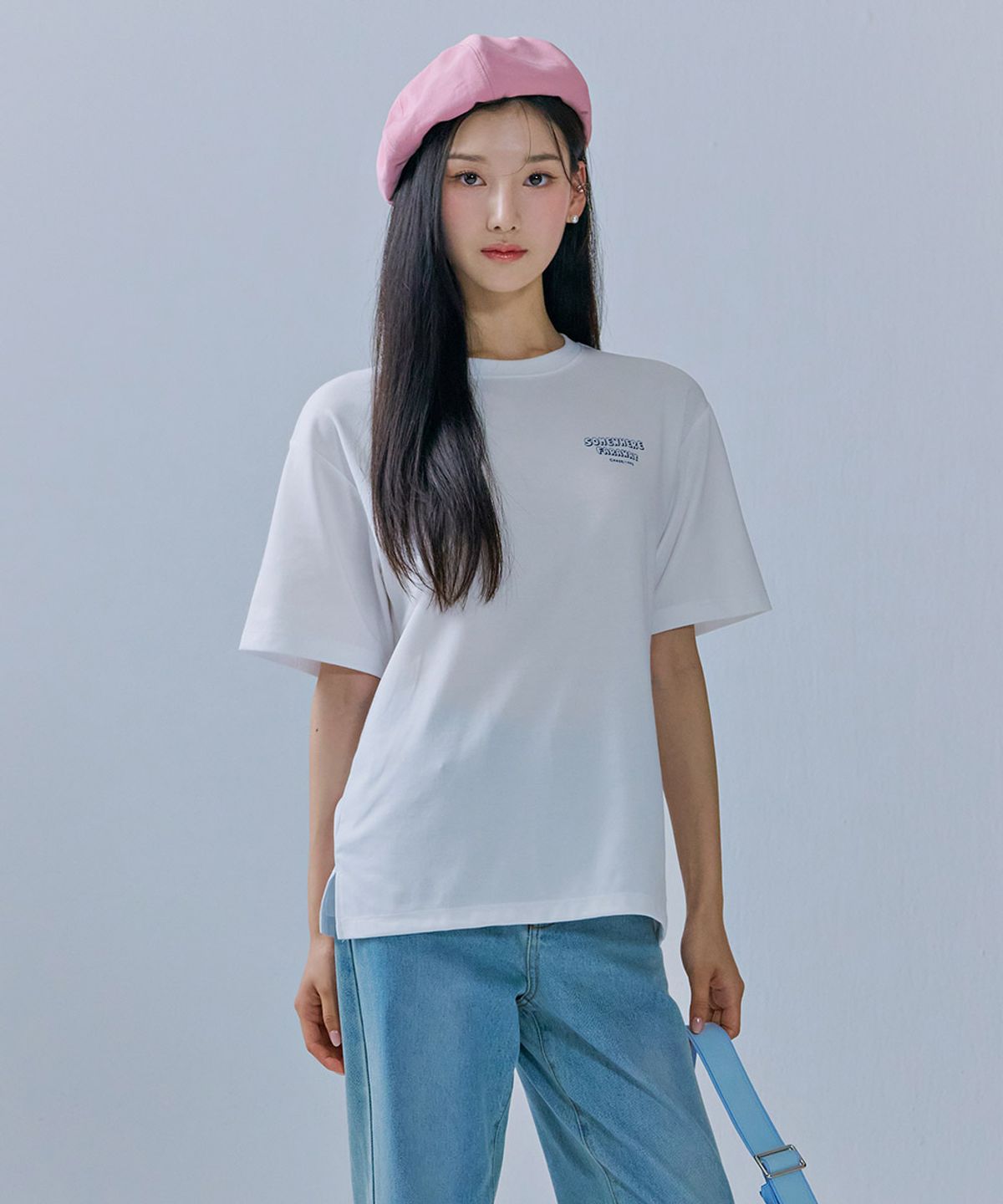 체이스컬트(CHASECULT) 공용 타이포 그래픽 반팔 티셔츠-CCRU5833E01