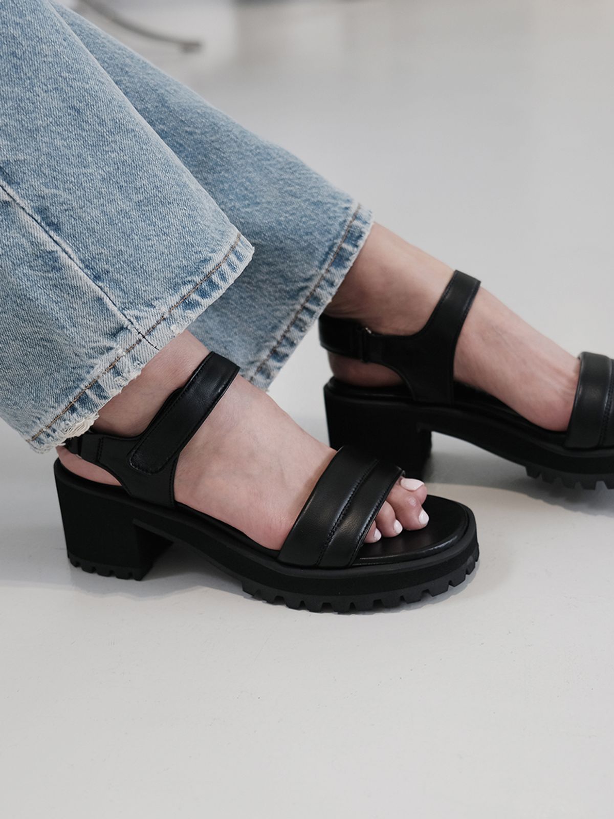 오아이 페인티드(OI PAINTED) Sandal_ Zena OSS240