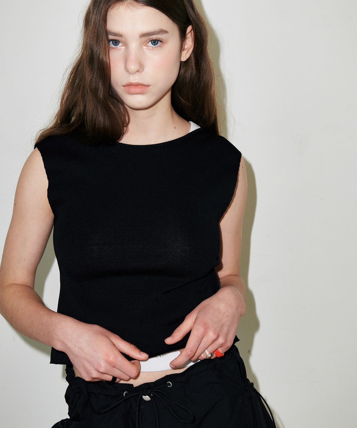 슬로우가먼츠(SLLOW GARMENTS) BACKLESS RIBBON POINT KNITWEAR - BLACK