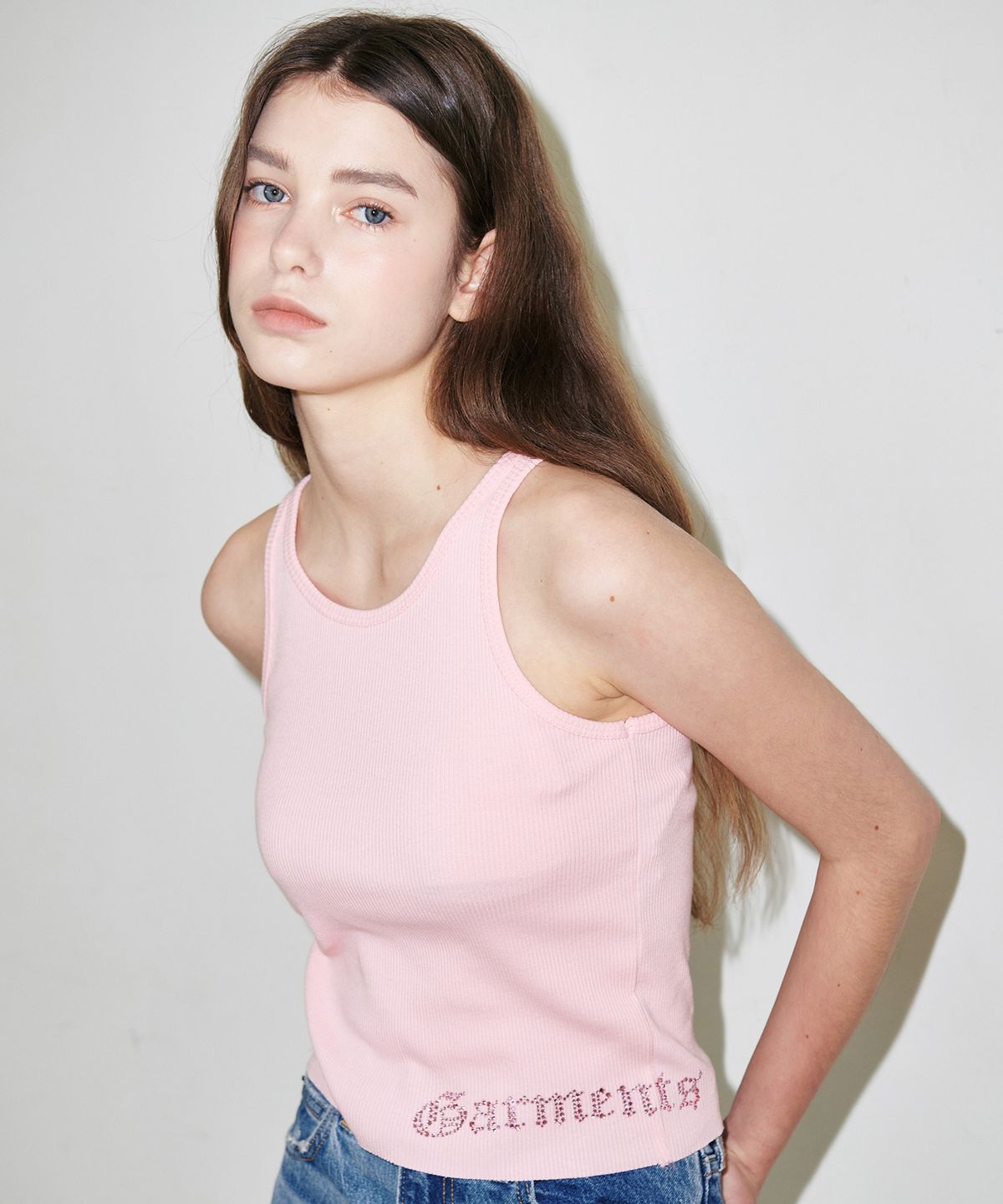 슬로우가먼츠(SLLOW GARMENTS) COLOR RHINESTONE TANK TOP - BLACK