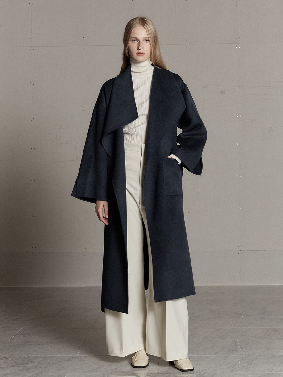 뮤제(MUSEE) LUNDI Merino Wool Unbalance Shawl Collar Handmade Coat-Indigo Navy