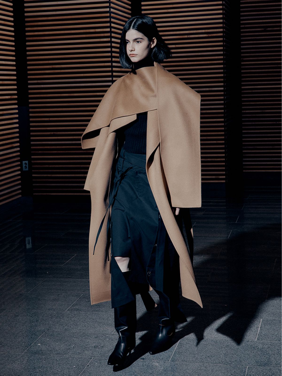 뮤제(MUSEE) LUNDI Merino Wool Unbalance Shawl Collar Handmade Coat-Camel