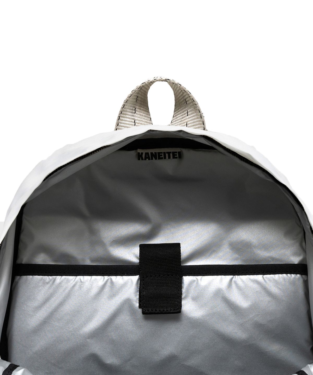 카네이테이(KANEITEI) TENT LINING BACKPACK (WHITE) / UPCYCLED