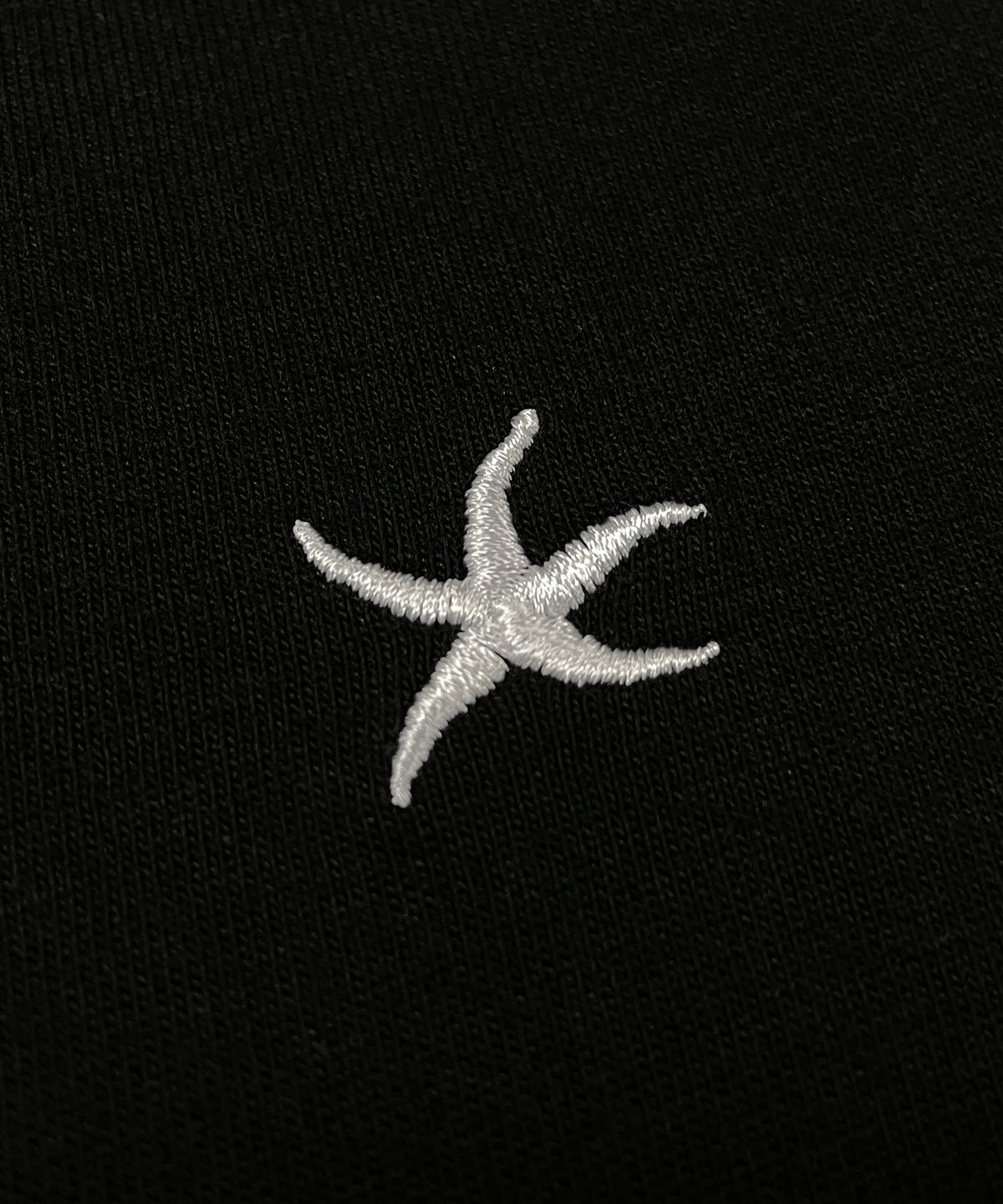 더콜디스트모먼트(THECOLDESTMOMENT) TCM starfish layered T (black)