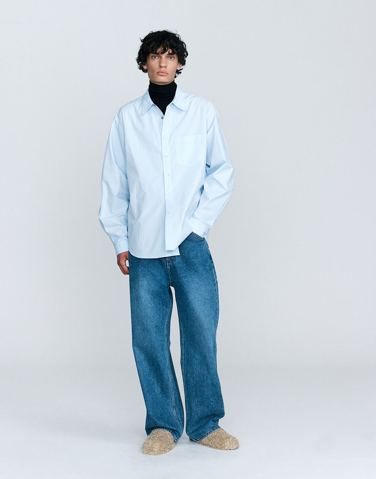 호이테(HEUTE) REGULAR COLLAR COTTON SHIRT LIGHT BLUE