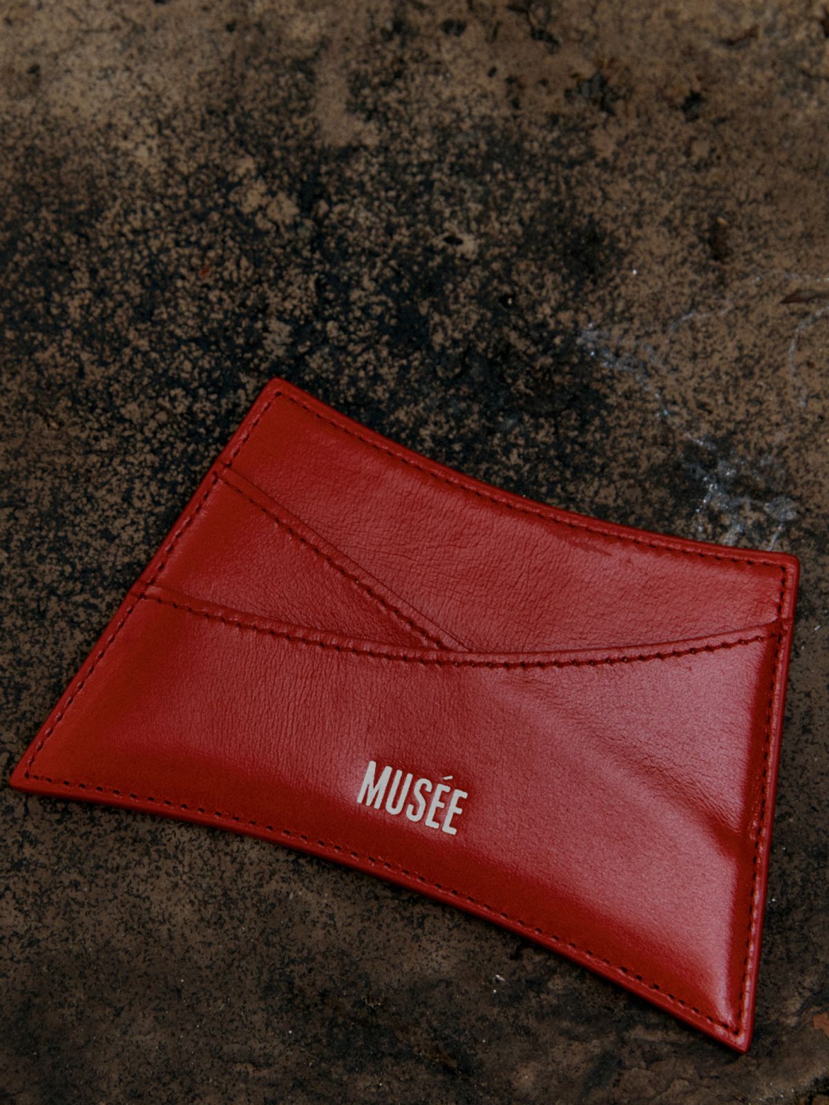 뮤제(MUSEE) KLIMT Curved Silhouette Card Wallet-Red