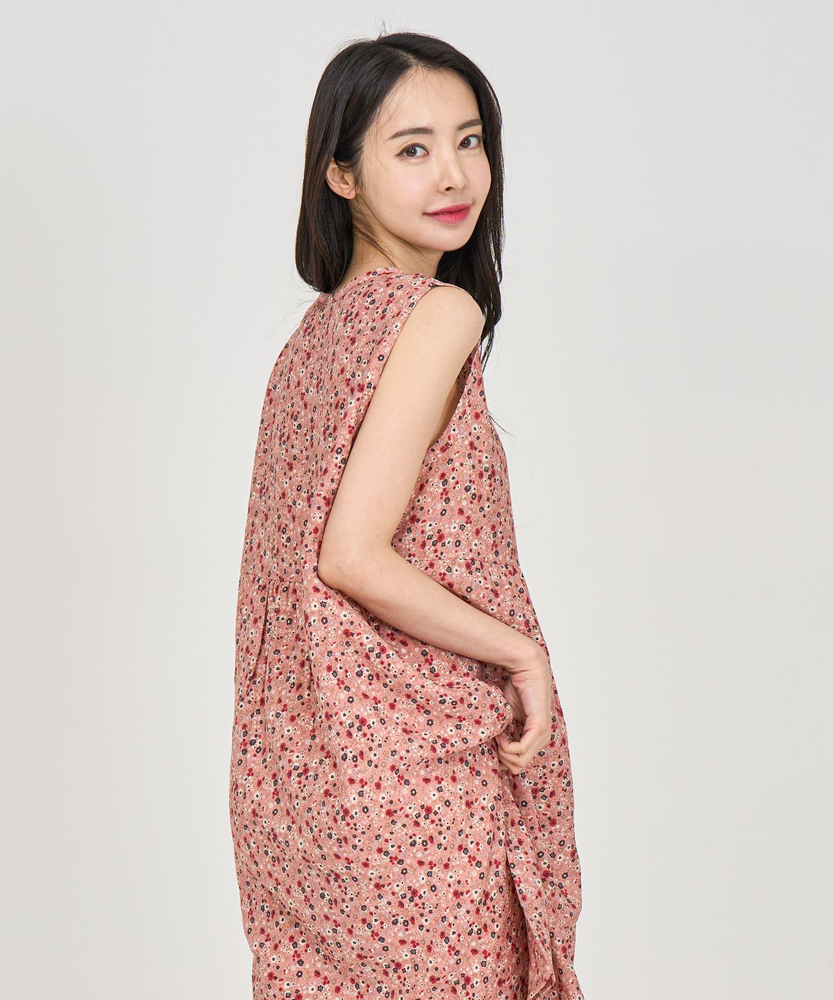 에이원(AONE) 자연인견 플라워 민소매 잠옷 원피스