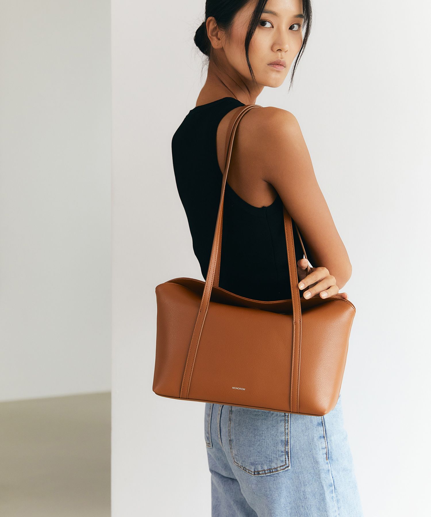 MUSINSA | MONOROW Sarah bag camel