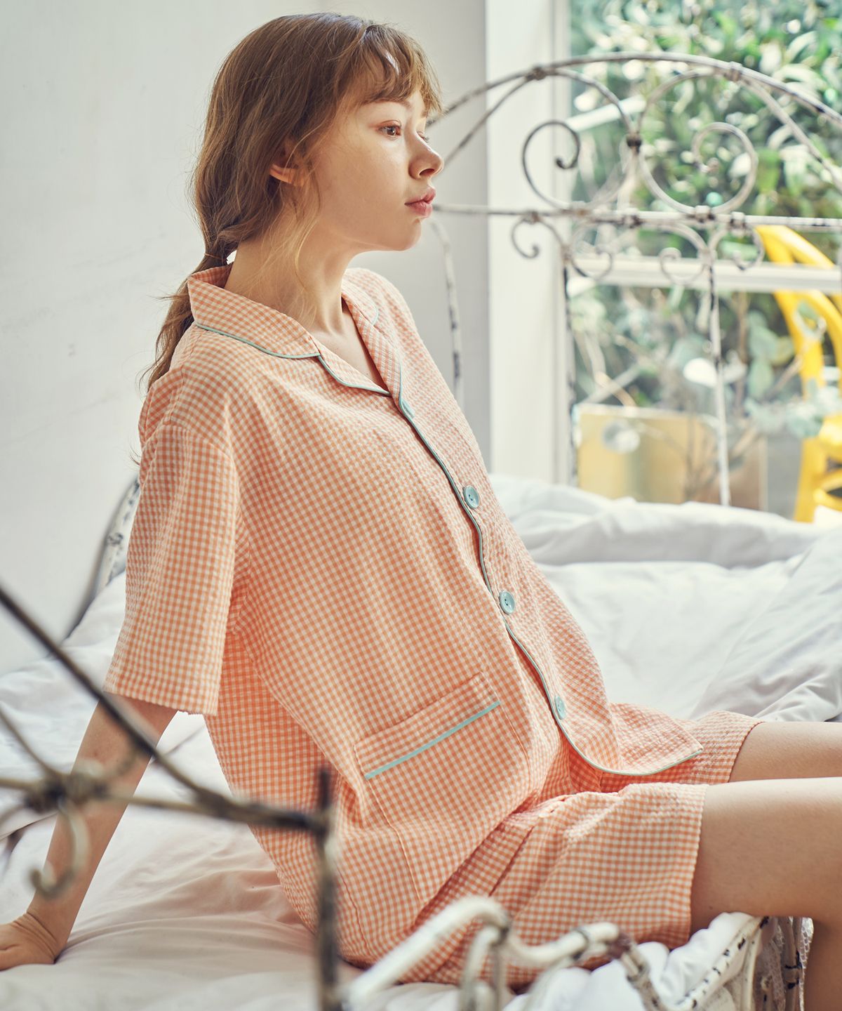 이루시다(IRUSIDA) 살구 체크 페어 반팔 커플 잠옷