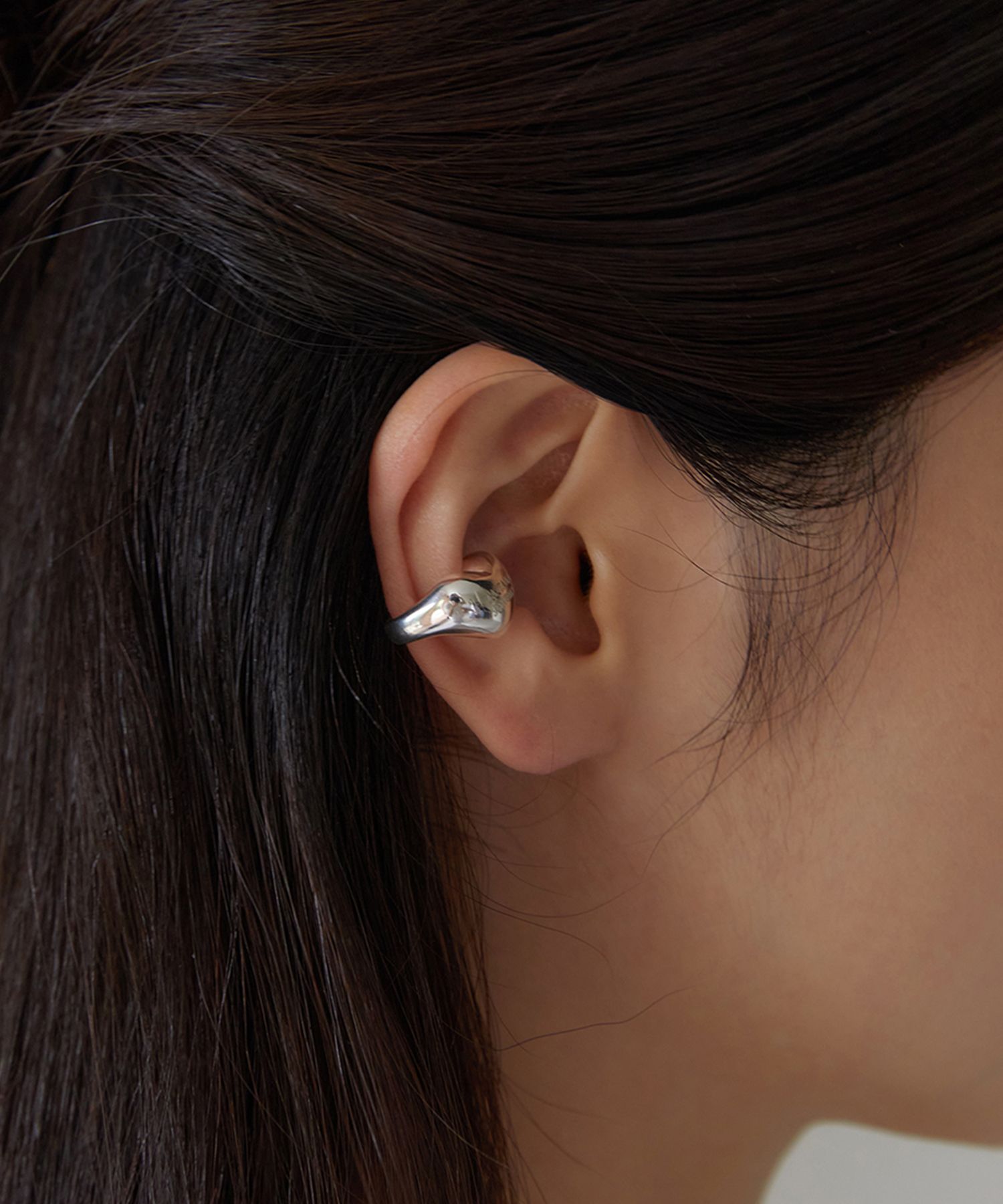 MUSINSA | TATIANA (Silver 925) Great Heart Ear Cuff EC3039
