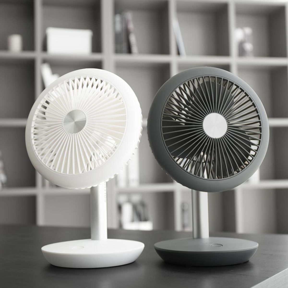 솔러스에어(SOLEUS AIR) 탁상용 휴대용 무소음 미니 무선 선풍기 AIR601TF