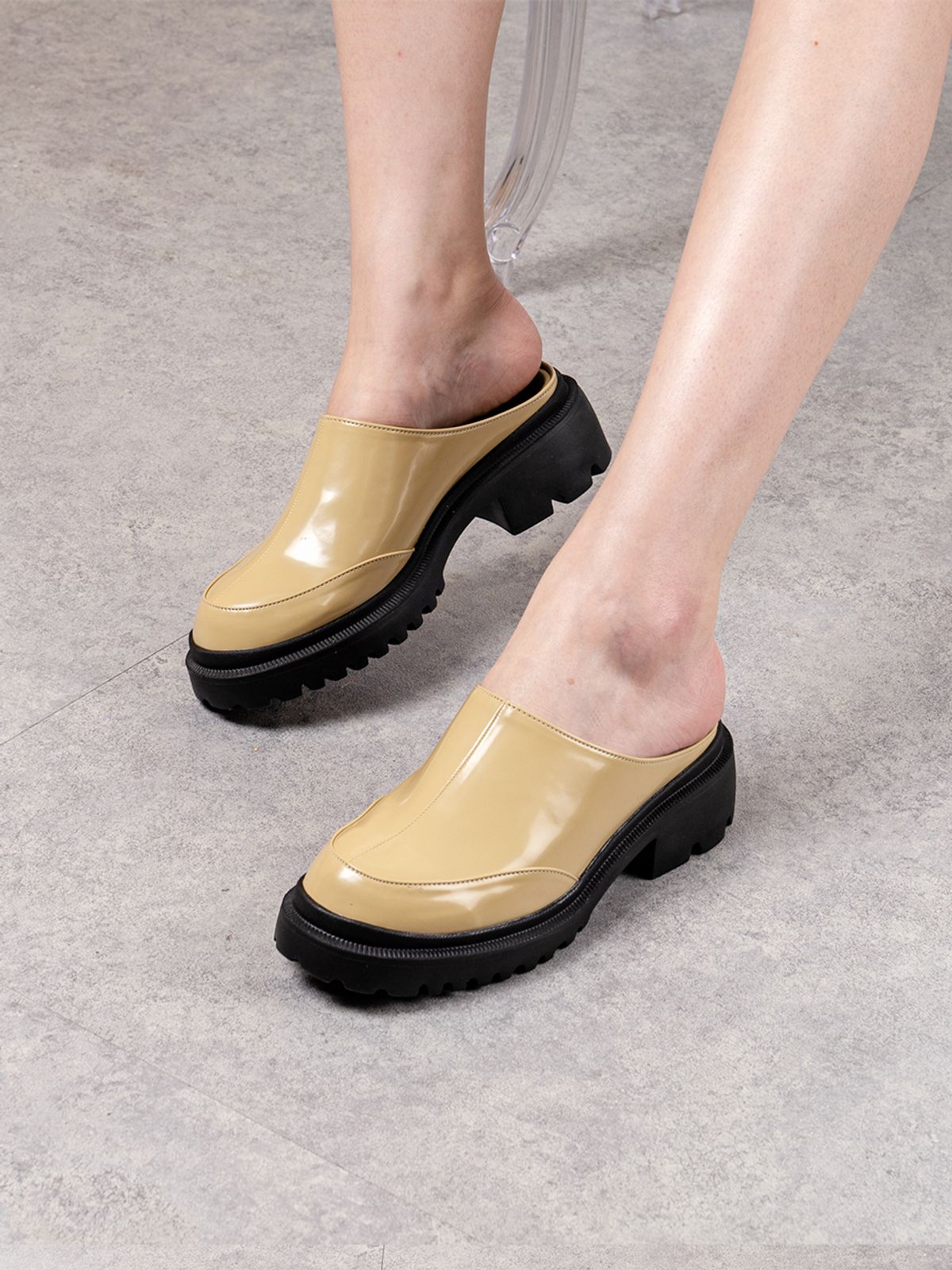 스퍼(SPUR) Brill mule -SS8029 (3color) 청키 뮬 클로그