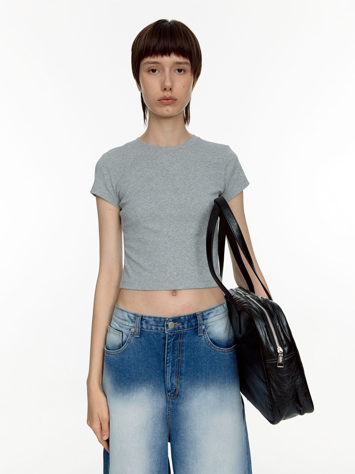 필인더블랭크(FILLINTHEBLANK) Trapezoid Pillow Shoulder Bag (black)