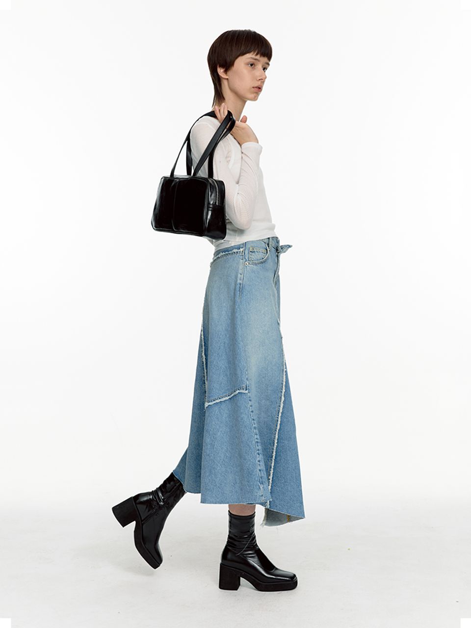 ★newjeans★関税込★FILLINTHEBLANK★Trapezoid Shoulder Bag MUSINSA | FILLINTHEBLANK Trapezoid Shoulder Bag (pale blue)