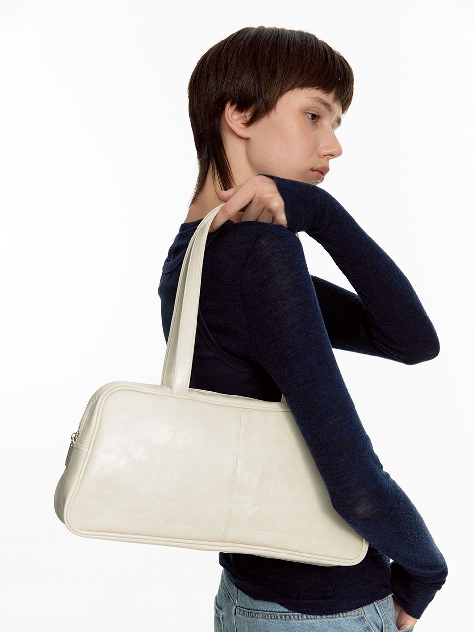 【FILLINTHEBLANK】 Trapezoid Baguette Shoulder Bag MUSINSA | FILLINTHEBLANK Trapezoid Baguette Shoulder Bag