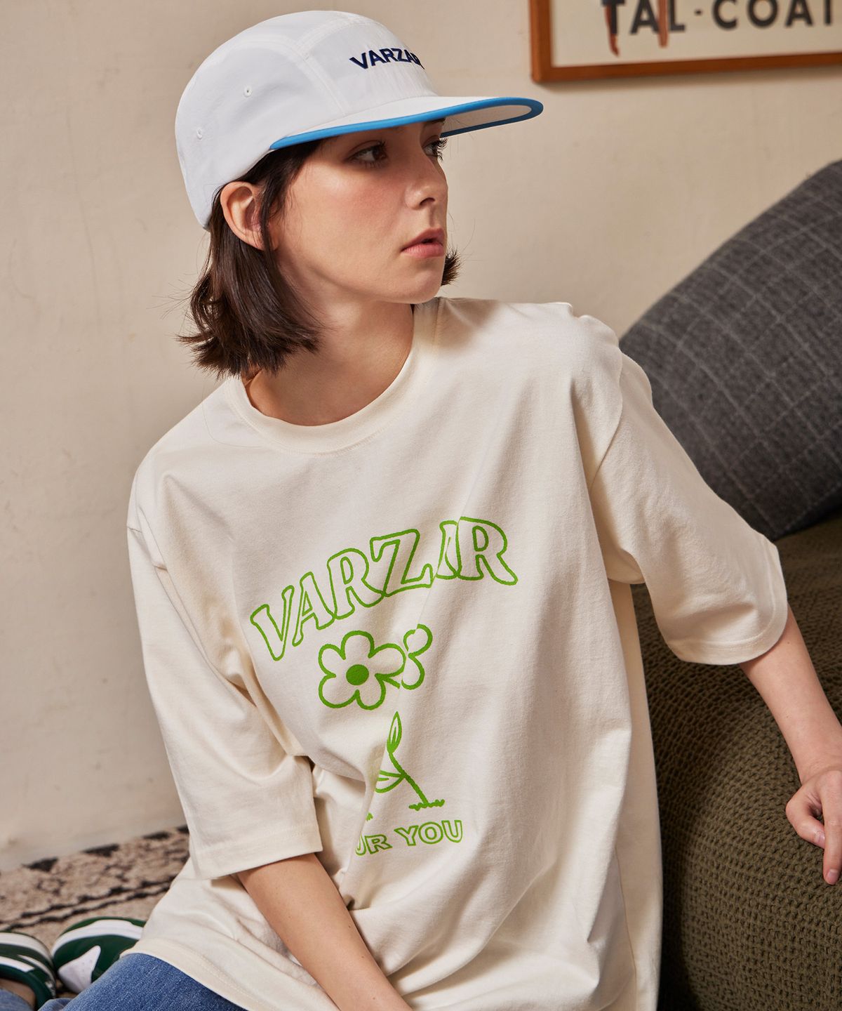 바잘(VARZAR) 플라워 반팔 티셔츠 크림