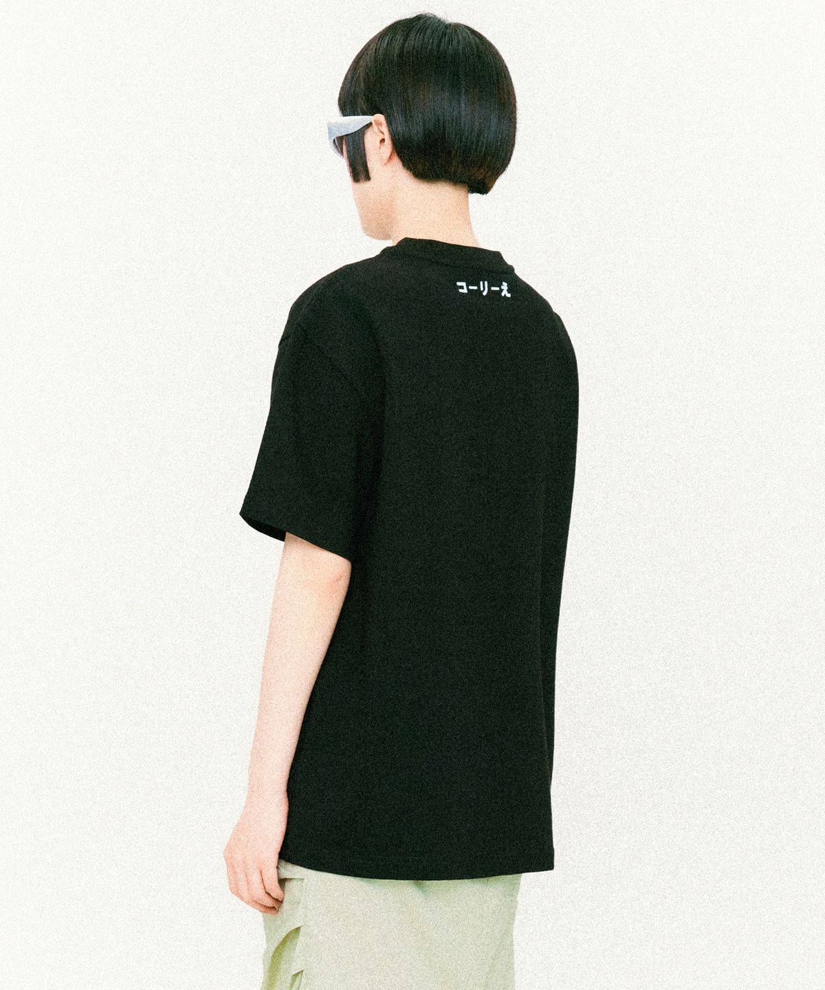 꼬리에(CCORIE) 스몰 심볼 로고 반팔 티셔츠 블랙