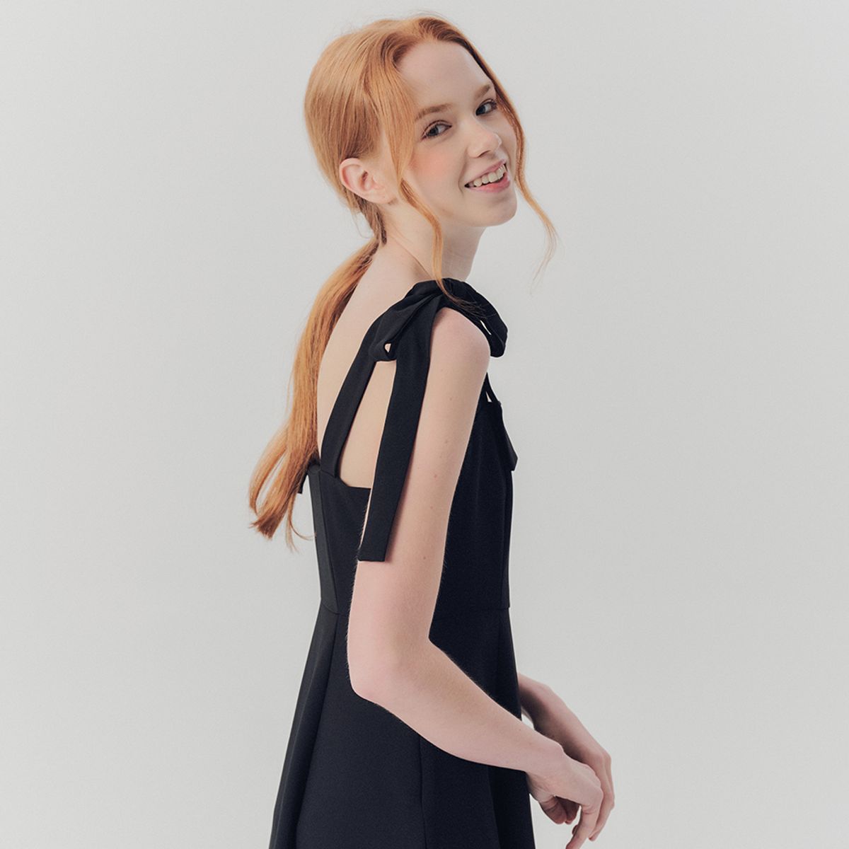 웬스데이딜라잇(WEDNESDAY DELIGHT) WED_Simple tie ribbon dress