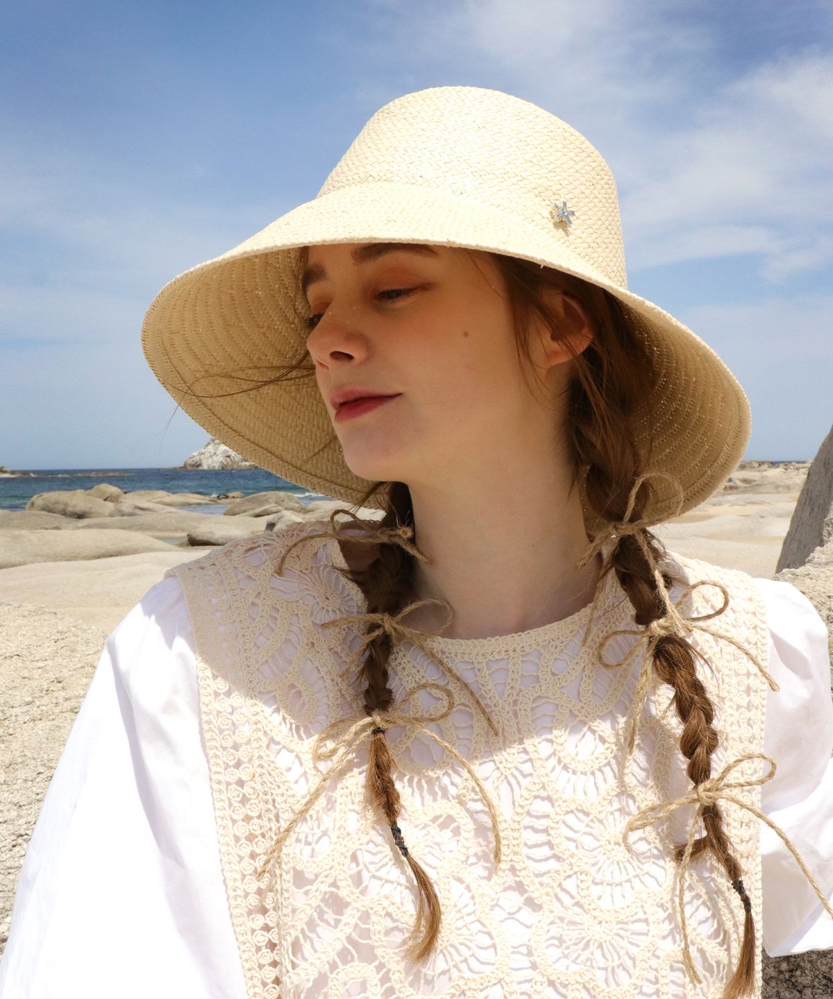엘케블룸(ELKE BLOEM) AGAVE WIDE BEIGE BUCKET HAT