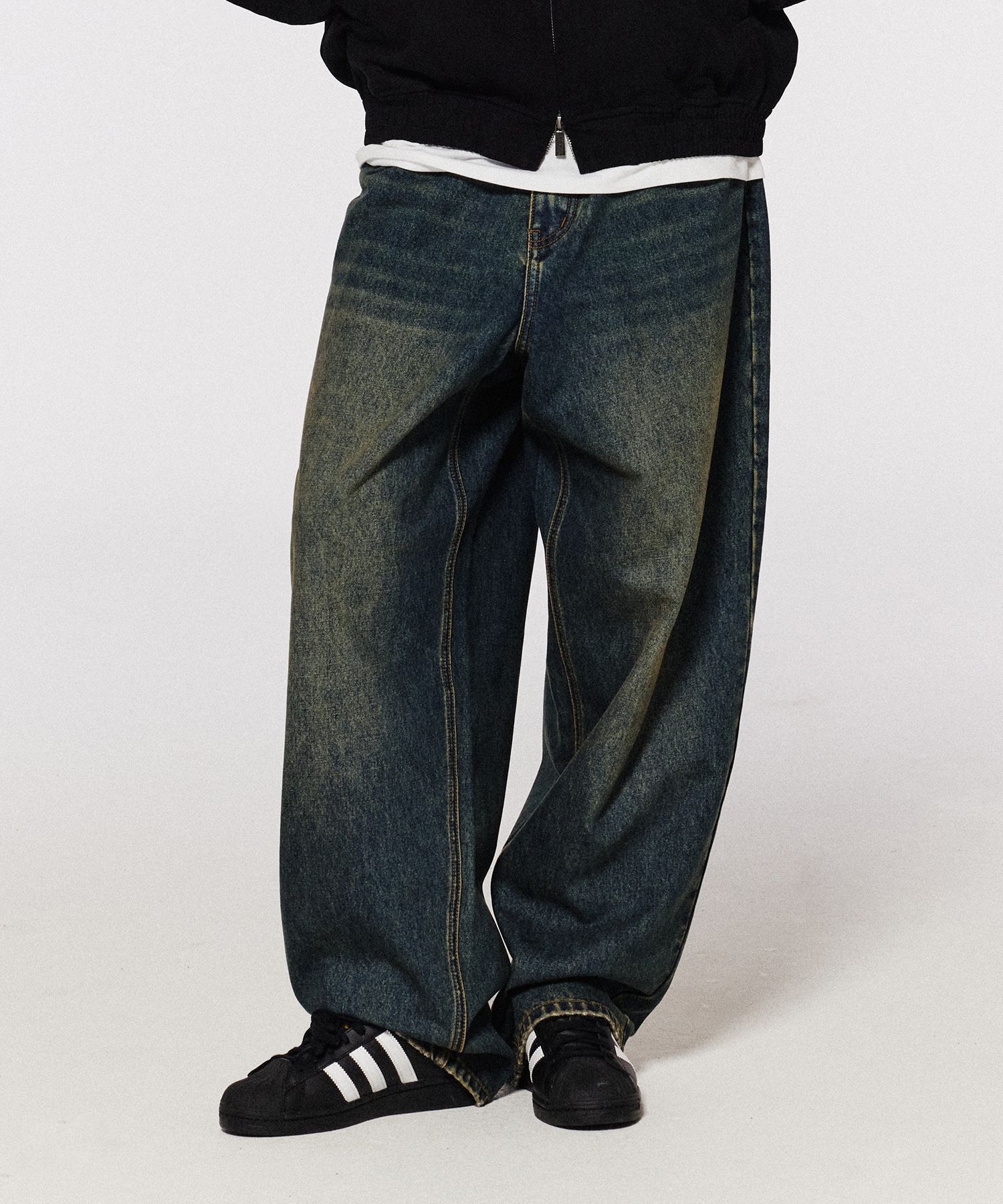 ARTS & SCIENCE／Bulky balloon pants ARTS & SCIENCE／Bulky balloon pants (Khaki green) – LABORATORIO