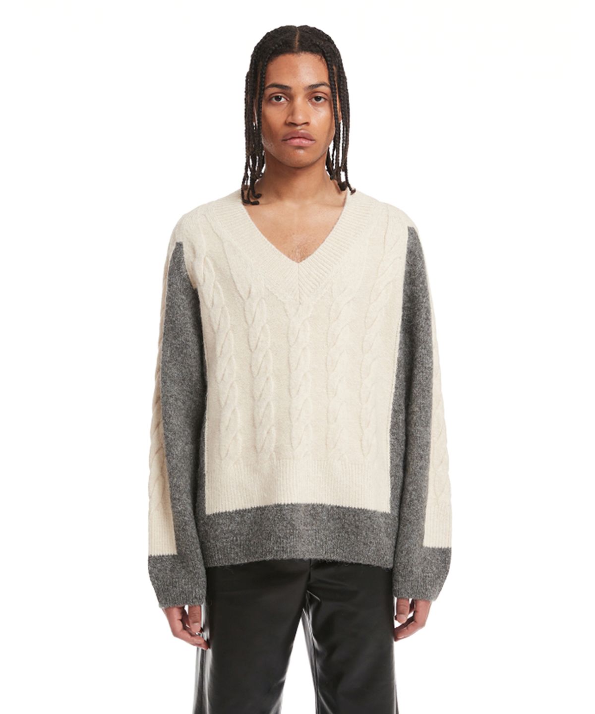 트렁크프로젝트(TRUNK PROJECT) Grey V Neck Cable Knit Sweater