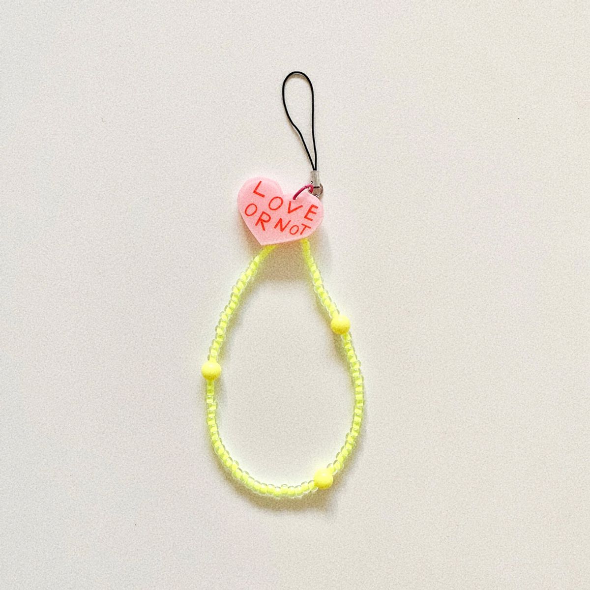 러브오낫(LOVE OR NOT) Pink Love-Lemon Yellow Beads Strap 비즈스트랩