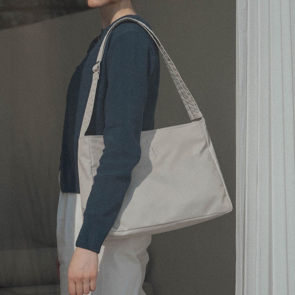★mucu and ebony★ Comfy Leather Bag _ Silver MUSINSA | MUCU AND EBONY Comfy Leather Bag Comfy Bag Leather
